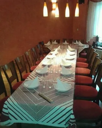 S Restauraci Zlata Hvezda * Vikýřovice