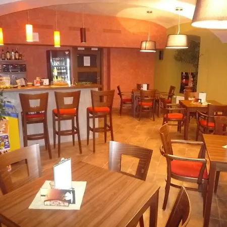 Casa rural S Restauraci Zlata Hvezda *